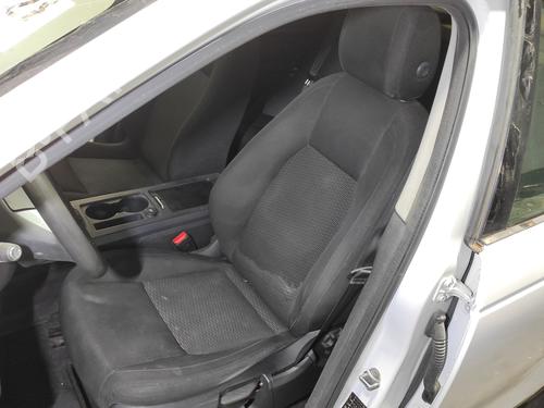 left-front-seat-land-rover-discovery-sport-l550-2014-24424019 main image