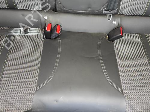 Rear seat PEUGEOT 2008 I (CU_) 1.2 THP 130 / PureTech 130 | BP19426280C17