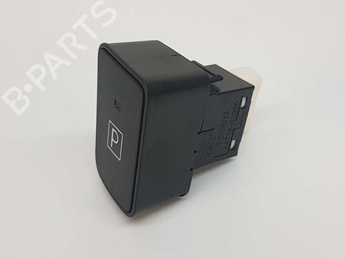 Switch TOYOTA AURIS (_E18_) 1.8 Hybrid (ZWE186_, ZWE186R) | BP8674717I30