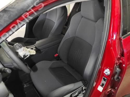 left-front-seat-toyota-c-hr-_x2_-_h2_-2023-26702047 main image