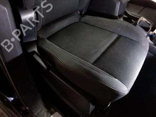 Right front seat RENAULT KOLEOS I (HY_) 2.0 dCi (HY0K) | BP4598775C16
