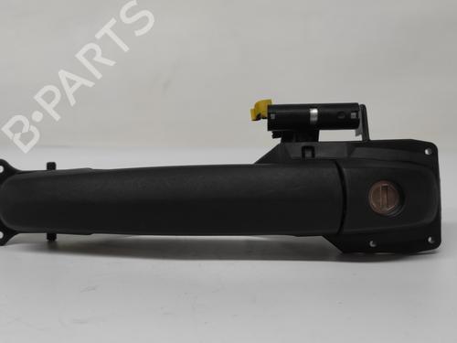 Used Front left exterior door handle SUZUKI GRAND VITARA II (JT, TE, TD) 1.9 DDiS All-wheel Drive (JT419, TD44, JB419WD, JB419XD,... (129 hp) 9288925