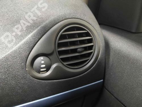 Air vent RENAULT CLIO III (BR0/1, CR0/1) 1.5 dCi (BR17, CR17) | BP11639876I21 