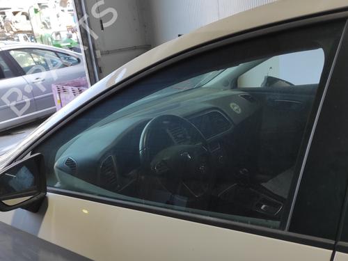 front-left-door-window-seat-leon-st-5f8-2012-2013-2014-2015-2016-2017-2018-2019-2020-24920463 main image
