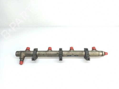 Used Injection rail BMW 7 (E65, E66, E67) 740 d (258 hp) 9520816