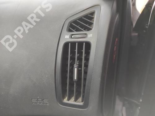 Air vent KIA CEE'D Hatchback (ED) 1.6 BP11640829I21