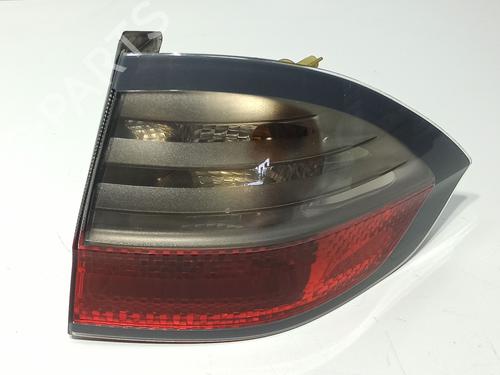 right-taillight-ford-s-max-wa6-2006-2007-2008-2009-2010-2011-2012-2013-2014-33130454 main image