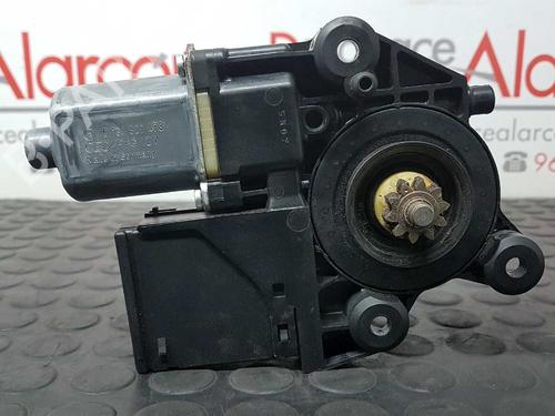 Right front window motor RENAULT MEGANE III Hatchback (BZ0/1_, B3_) 1.5 dCi (BZ1G, BZ1W, BZ0R) | BP2757920E20 