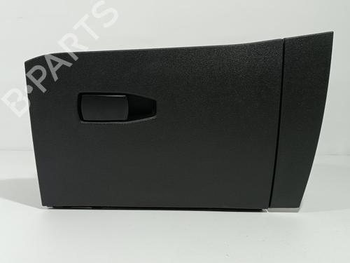 Used Glove box BMW 1 (F40) 118 d (150 hp) 27621691