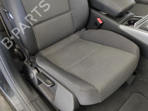 Right front seat AUDI A6 C6 (4F2) 2.0 TDI | BP24966383C16