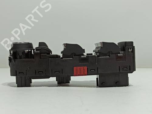 Left front window switch PEUGEOT 3008 II SUV (MC_, MR_, MJ_, M4_) 1.5 BlueHDi 130 | BP17761794I27