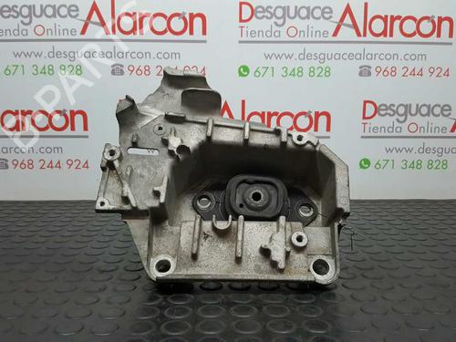 Used Engine mount RENAULT CLIO III (BR0/1, CR0/1) 1.5 dCi (BR17, CR17) (86 hp) 10263307