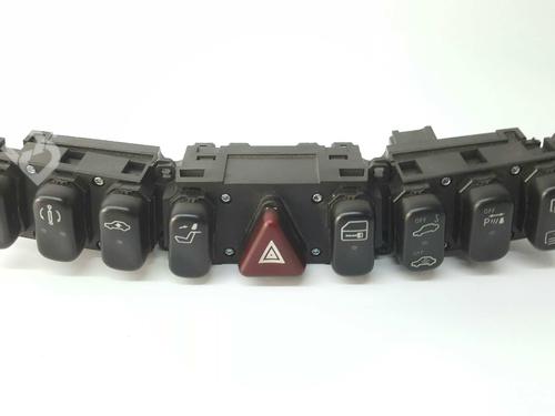 Used Warning switch MERCEDES-BENZ S-CLASS (W220) S 400 CDI (220.028, 220.128) (250 hp) 4800938