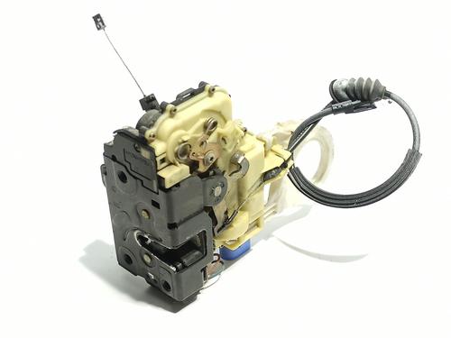 front-left-lock-seat-ibiza-iii-6l1-2002-2003-2004-2005-2006-2007-2008-2009-32426447 main image