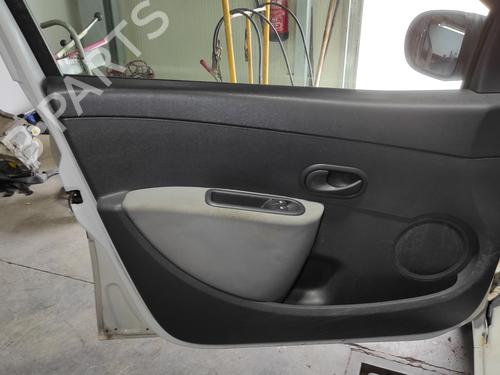 front-left-panel-renault-clio-iii-br01-cr01-2005-2006-2007-2008-2009-2010-2011-2012-2013-2014-26591076 main image