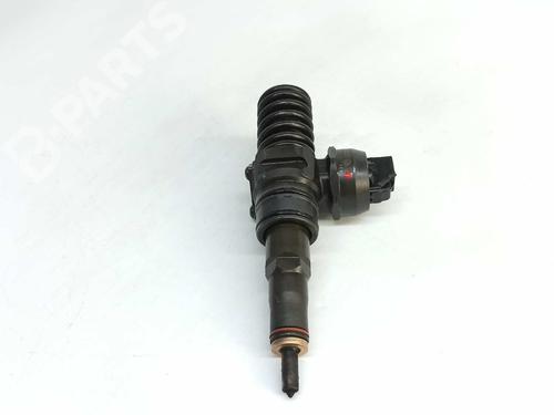 Used Injector SEAT ALTEA (5P1) 1.9 TDI (105 hp) 9669570