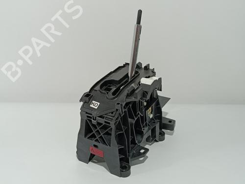 Gear lever TOYOTA COROLLA Saloon (_E21_) 1.8 VVTi Hybrid (ZWE211, MZEA12) | BP15391894M90 