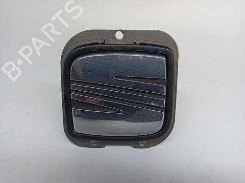 Used Tailgate handle SEAT LEON (1M1) 1.6 16 V (105 hp) 6418335