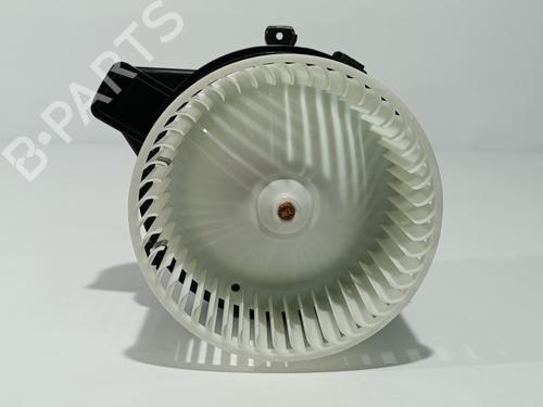Used Heater blower motor VOLVO V90 II Estate (235) B4 Mild-Hybrid (197 hp) 18544151