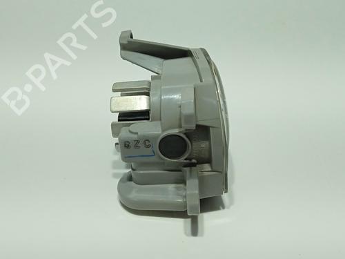 Left front fog light TOYOTA COROLLA Estate (_E21_) 1.8 Hybrid (ZWE211) | BP22708470C30 