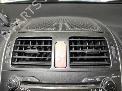 air-vent-toyota-auris-_e15_-2006-2007-2008-2009-2010-2011-2012-2013-34604170 main image