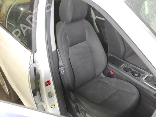 right-front-seat-land-rover-discovery-sport-l550-2014-24424018 main image