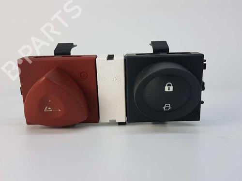 Advarselsbryter RENAULT MEGANE II Saloon (LM0/1_) 1.9 dCi (LM0G, LM1G, LM2C) (120 hp) 6316892