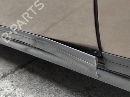 Left front door MERCEDES-BENZ 124 Saloon (W124) 300 D (124.130) | BP17219073C2 