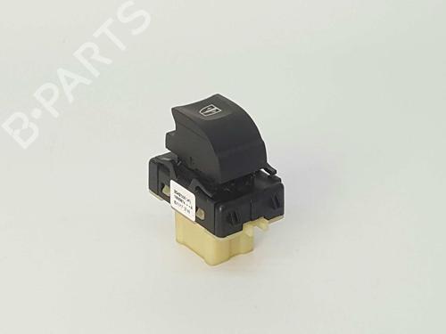 Used Right front window switch RENAULT CAPTUR I (J5_, H5_) 1.5 dCi 110 (110 hp) 8259152