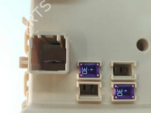 Fuse box TOYOTA AURIS Estate (_E18_) 1.8 Hybrid (ZWE186_, ZWE186R, ZWE186H) | BP6557633E1