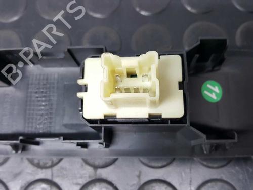 Right front window switch RENAULT CLIO IV (BH_) 1.2 16V (BHA1, BHAK, BHMG, BHMK) | BP2732984I26 