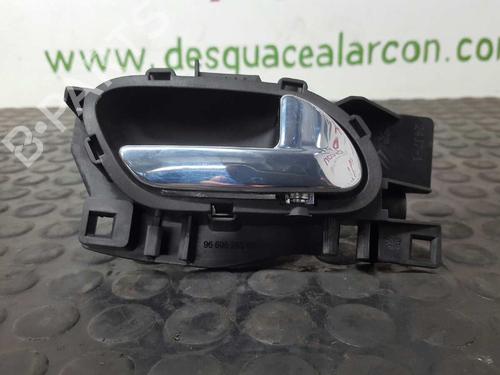 Front right interior door handle PEUGEOT 308 I (4A_, 4C_) 1.6 HDi | BP3280107I14