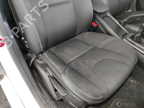 Right front seat VOLVO V40 Hatchback (525) D3 | BP13697801C16