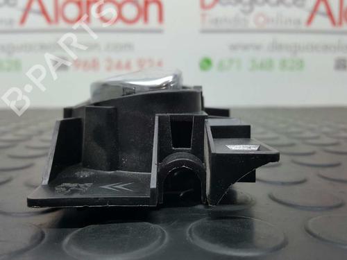 Rear left interior door handle PEUGEOT 2008 I (CU_) 1.2 THP 110 / PureTech 110 | BP3285618I15