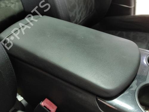 Used Armrest / Center console PEUGEOT 3008 I MPV (0U_) 2.0 HDi (163 hp) 15391949