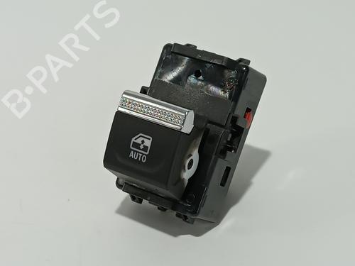 Interrupteur de vitre avant droite RENAULT CAPTUR II (HF_) TCe 130 (HFMF) (131 hp) 12318811