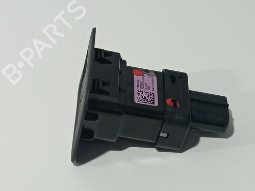Switch MAZDA CX-30 (DM) 2.0 SKYACTIV-G | BP27621639I30