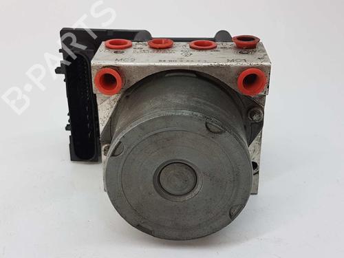 ABS pump RENAULT MEGANE II Saloon (LM0/1_) 1.5 dCi (LM02, LM13, LM2A) | BP5620524M43 