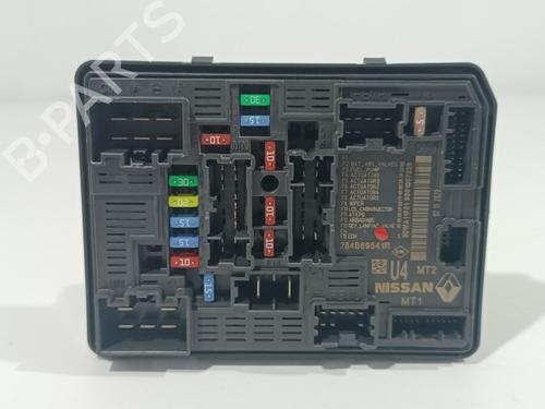 Used Fuse box RENAULT CLIO V (B7_) 1.5 Blue dCi 85 (B7AG) (86 hp) 21168922