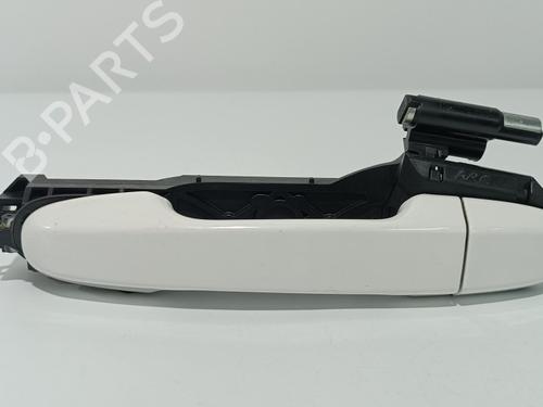 Used Rear left exterior door handle TOYOTA YARIS (_P13_) 1.5 Hybrid (NHP130_) (101 hp) 13252911