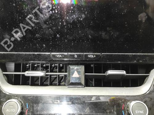 air-vent-toyota-corolla-saloon-_e21_-2019-36303715 main image