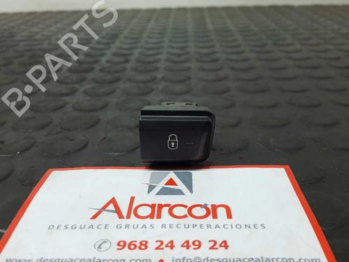 Other PEUGEOT 208 I (CA_, CC_) 1.2 PureTech 82 967508832D