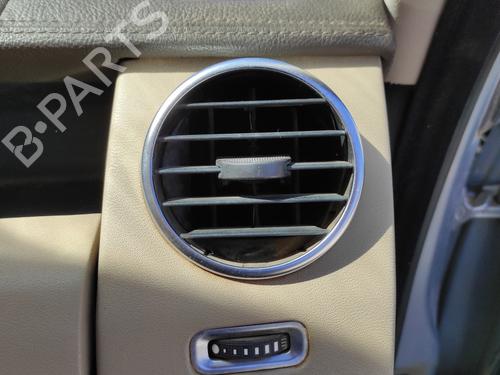 Air vent LAND ROVER DISCOVERY IV (L319) 2.7 TD 4x4 BP12849679I21