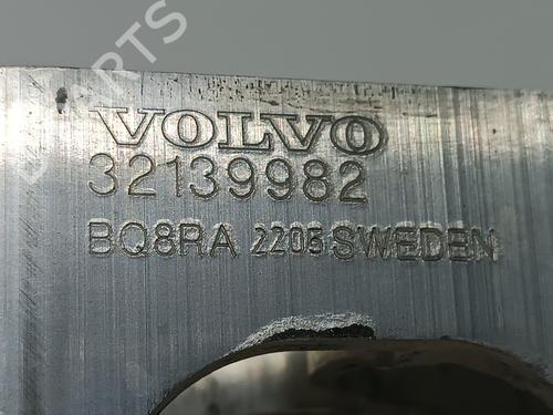 Engine mount VOLVO V90 II Cross Country (236) D4 AWD | BP18354802M89