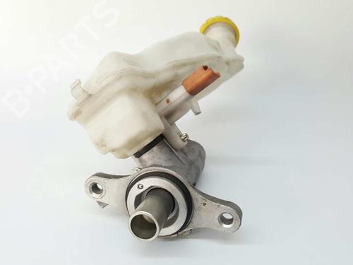 Brake master cylinder PEUGEOT 208 I (CA_, CC_) 1.4 HDi | BP2772964M77