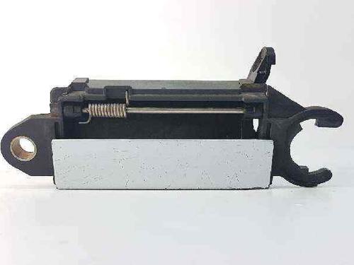 Used Front left exterior door handle AUDI A4 B5 (8D2) 1.9 TDI (90 hp) 9394846