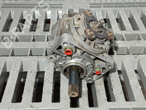 Używane Skrzynia rozdzielcza / Reduktor AUDI A3 (8L1) S3 quattro (210 hp) 29987021