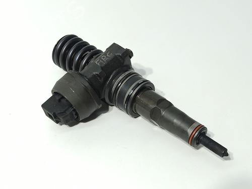 Used Injector Injector SEAT IBIZA III (6L1) 1.9 TDI (100 hp) 32988715 32988715
