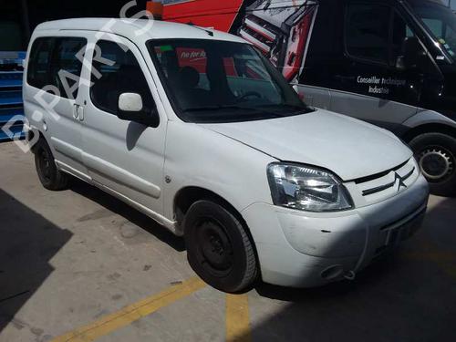 Türgriff vorne links außen CITROËN BERLINGO / BERLINGO FIRST Box Body/MPV (M_) 1.9 D 70 (MBWJZ, MCWJZ) | BP2740889C128