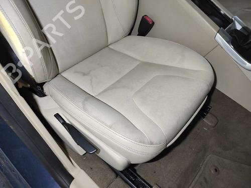 right-front-seat-volvo-s60-ii-134-drive-d2-2010-2011-2012-2013-2014-2015-2016-2017-2018-2019-10193691 main image